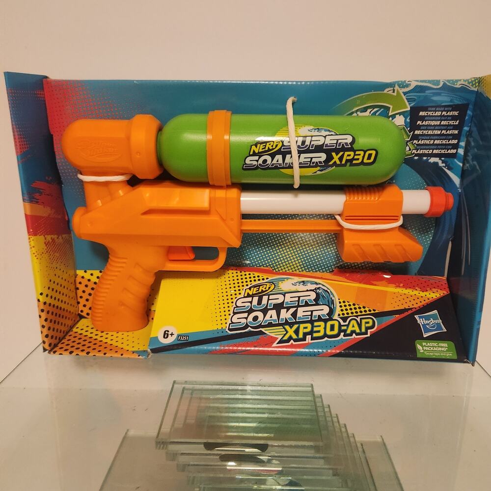 NERF Super Soaker XP30-AP Water Gun New!